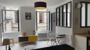 L'Oasis Marin meublé, lumineux et cosy à 1min à pied du marché dans l'hyper centre de La Rochelle avec TV et Wifi